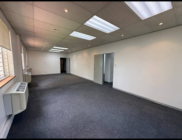 456M² OFFICE TO LET IN RIVIERA